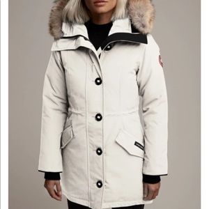 Canada Goose Womens Medium Jacket
